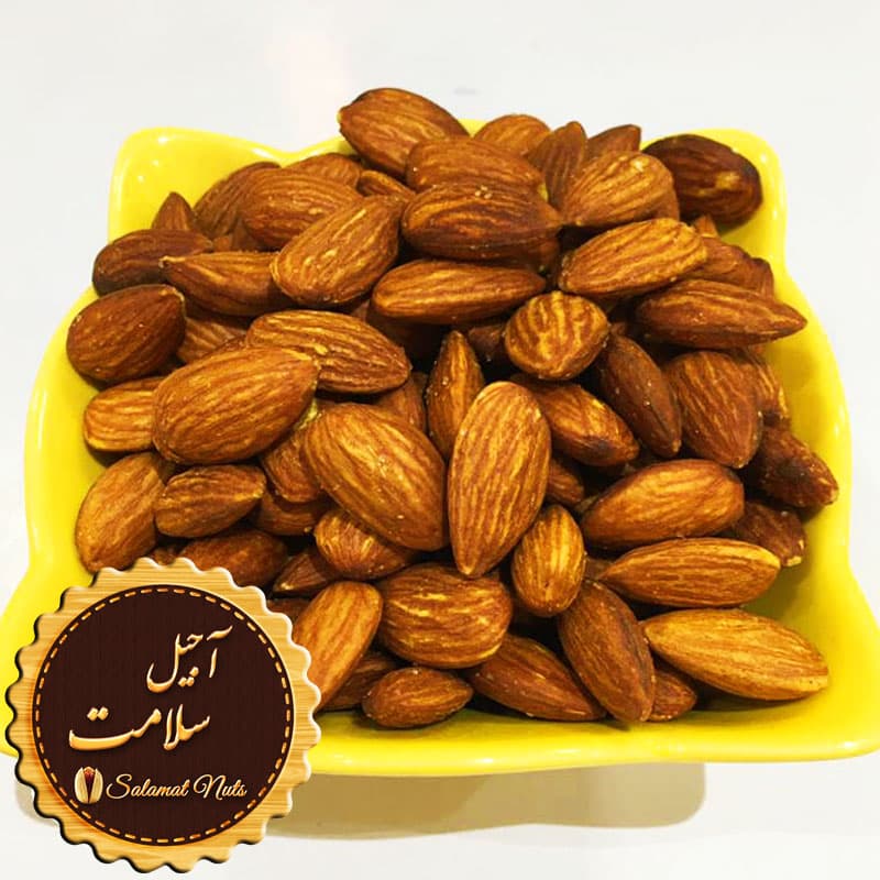 بادام درختی برشته بادام درختی برشته